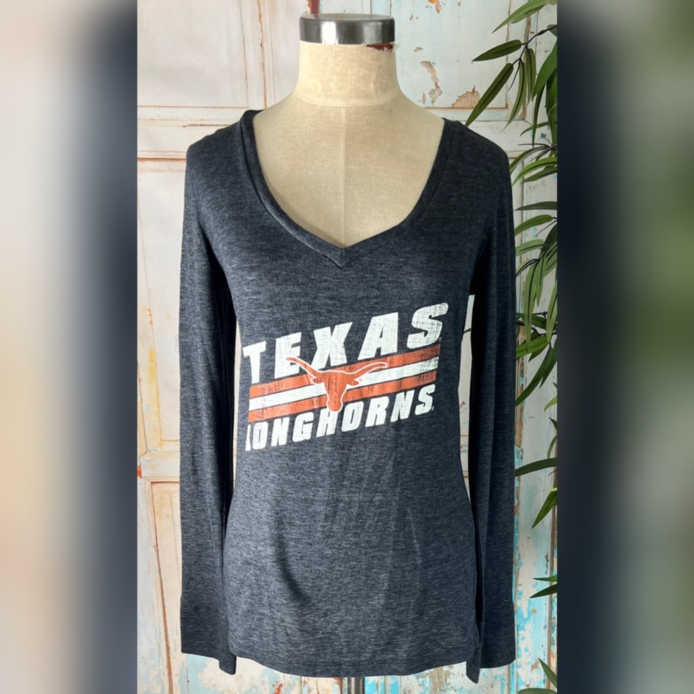 Women’s Texas Longhorns Gray V-Neck Top